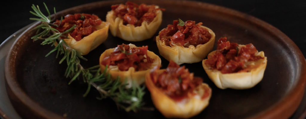 Tacitas con Prosciutto y Queso Brie