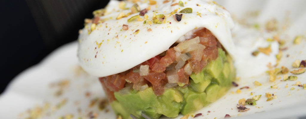 Timbal de Tártaro de Tomate, Palta y Burrata